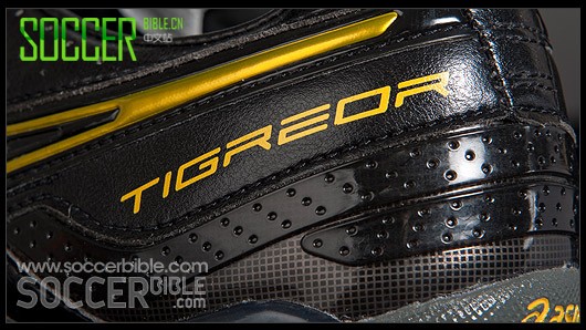 Asics Lethal Tigreor 3 Ь-//ɫ
