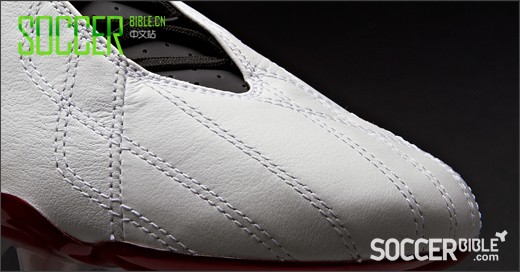 Under Armour Hydrastrike Pro II Ь //
