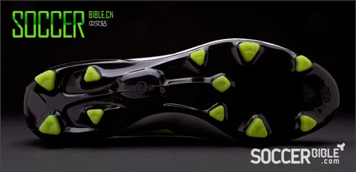 杀手本色低调来袭,阿迪达斯 f50 adizero miCoach 足球鞋 - 黑/银/柠檬黄