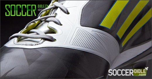 杀手本色低调来袭,阿迪达斯 f50 adizero miCoach 足球鞋 - 黑/银/柠檬黄