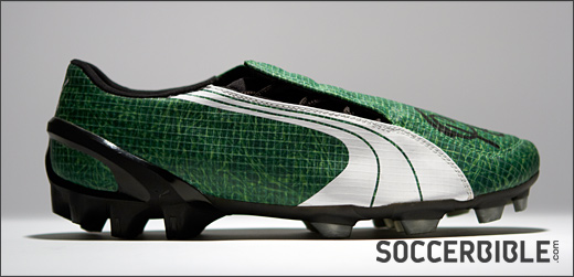 SoccerBible历史长廊——光怪陆离的彪马速度球靴