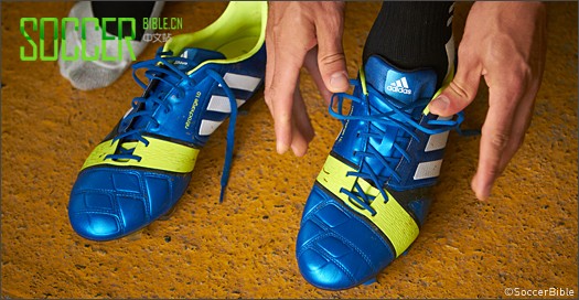 Lace Up
