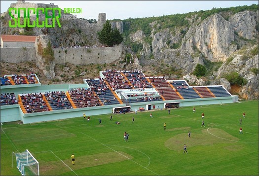 10 Picturesque Football Grounds We