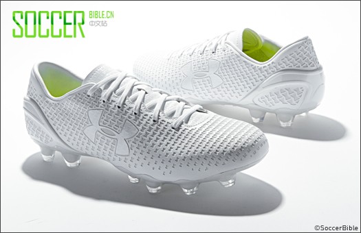 First Look | Under Armour Clutchfit - Football Boots