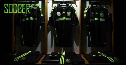adidas 籭ͳ 