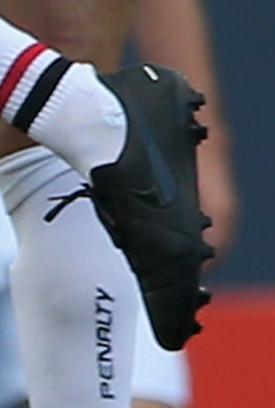 Henrique Ganso (Sao Paulo) Nike CTR 360 Maestri III