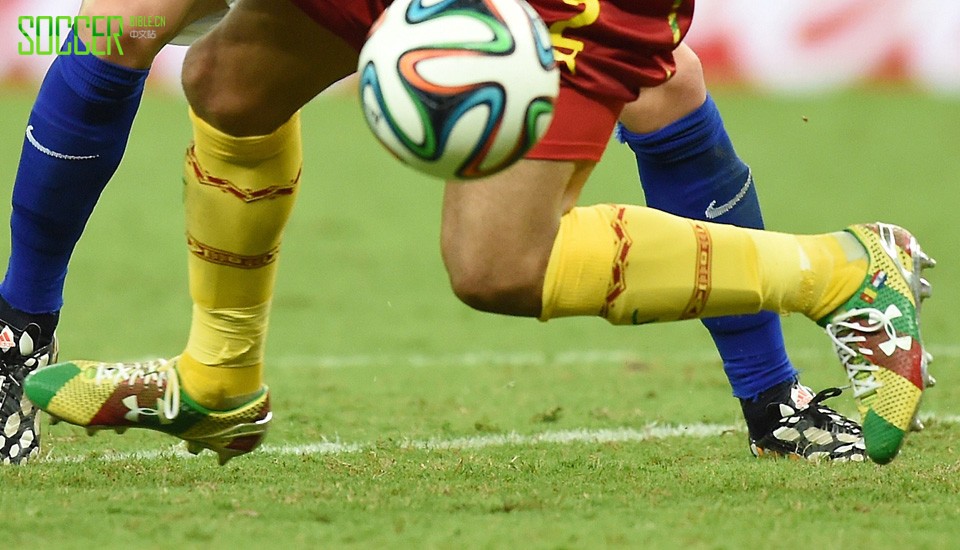 Assou-Ekotto Wears UA Cameroon Clutchfit : Boot Spy : Soccer Bible