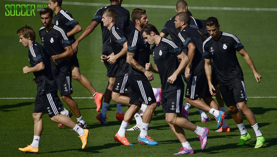 nike-q4-champs-league-training-img5