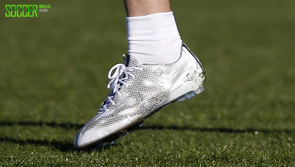 ѵд˰ɫadizero