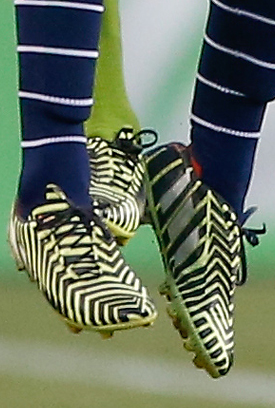 Teal Bunbury (New England Revolution) adidas Predator Instinct