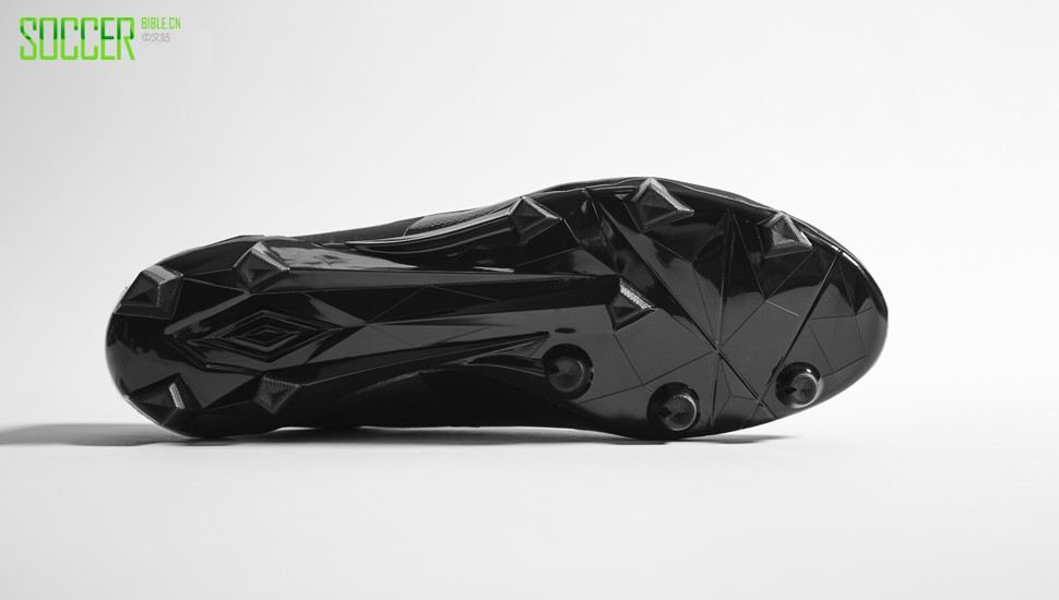 umbro-velocita-blackout-img4