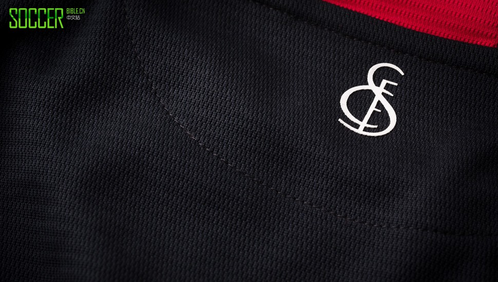 new-balance-sevilla-gk-1