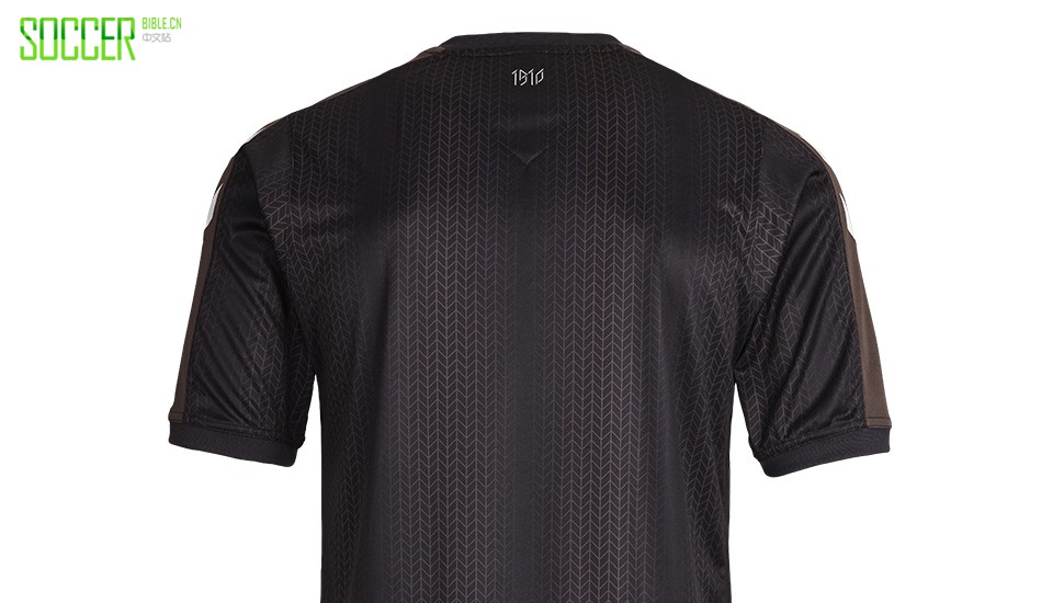 st-pauli-15-16-kits-2