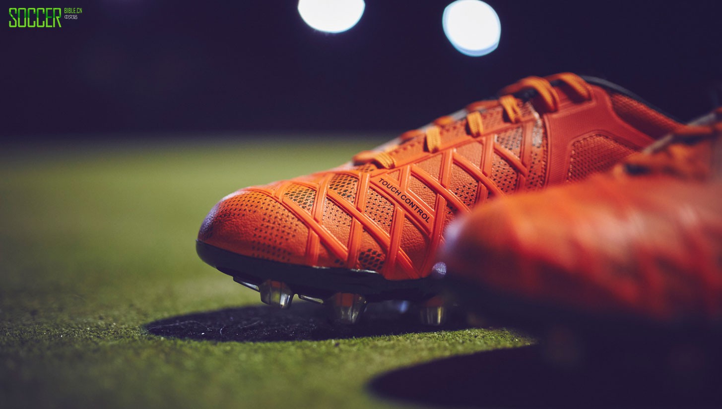 umbro-ux2-laced-up-img5