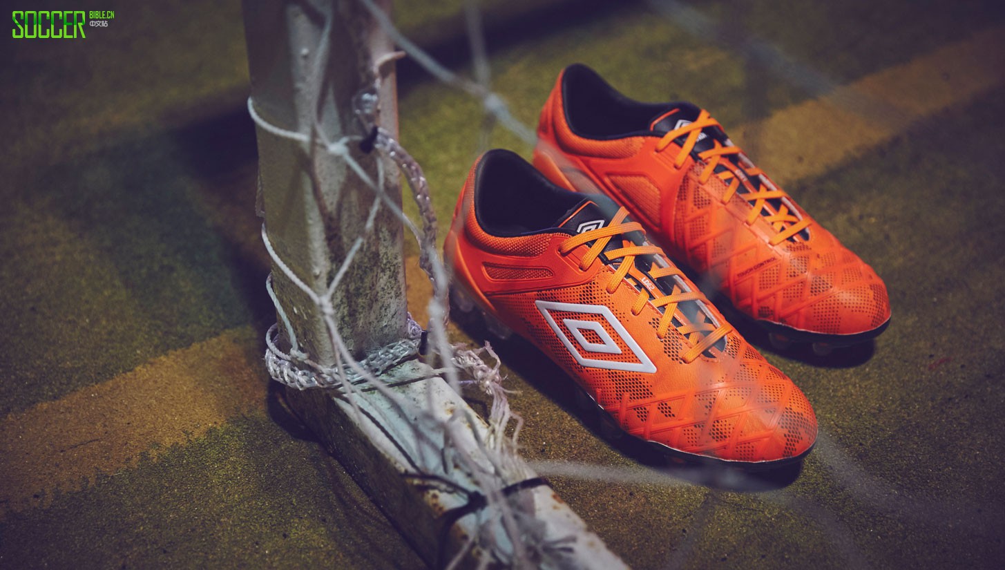  Umbro UX 2.0 ⣺