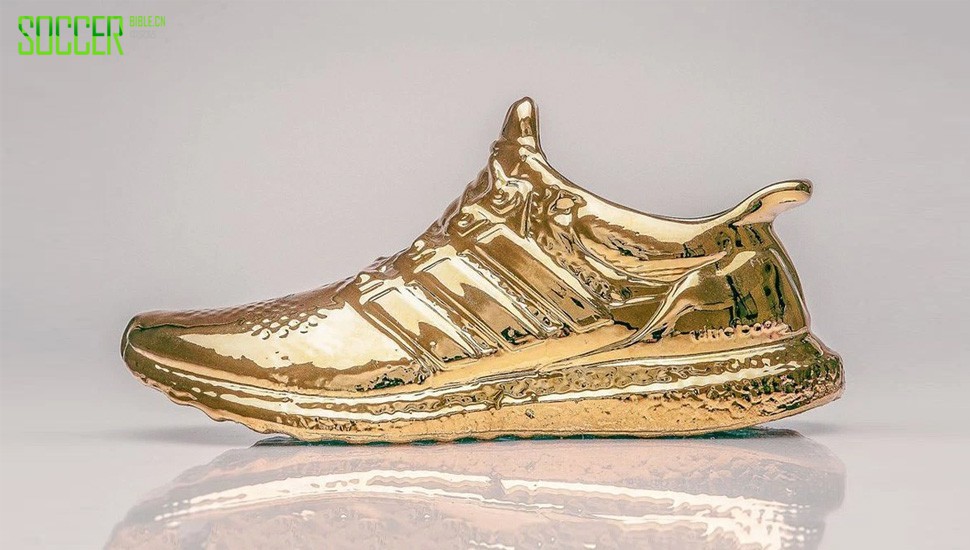gold-adi-boost-img1