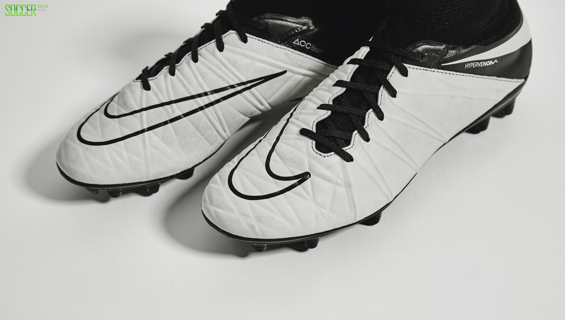 nike-tc-bw-hv-img1