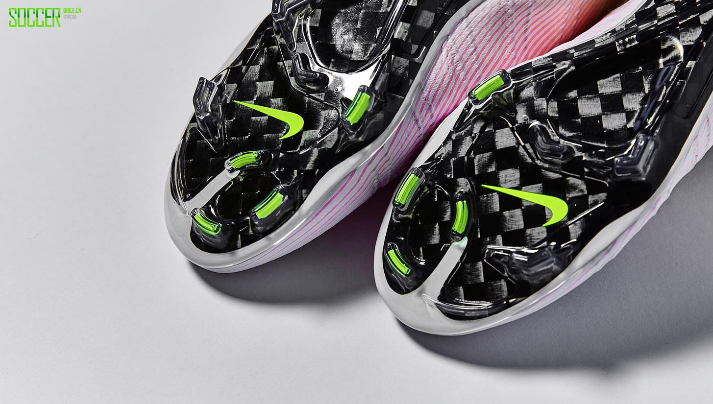 ͿƳMercurial Superfly IV䡰Radiant Reveal
