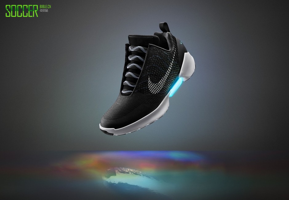 耐克发布包括可适应性鞋带以及NIKE+ APP在内的一系列创新