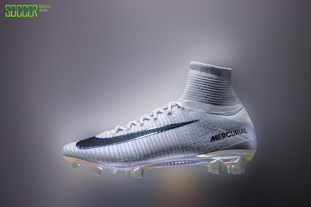 耐克Mercurial Superfly足球鞋