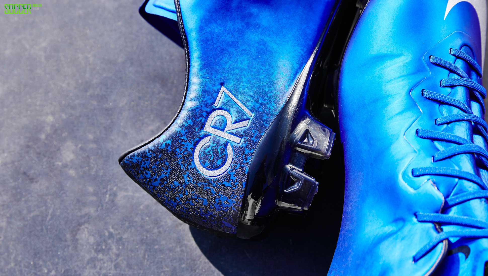 ۲ͿMercurial Vapor CR7 Chapter 2