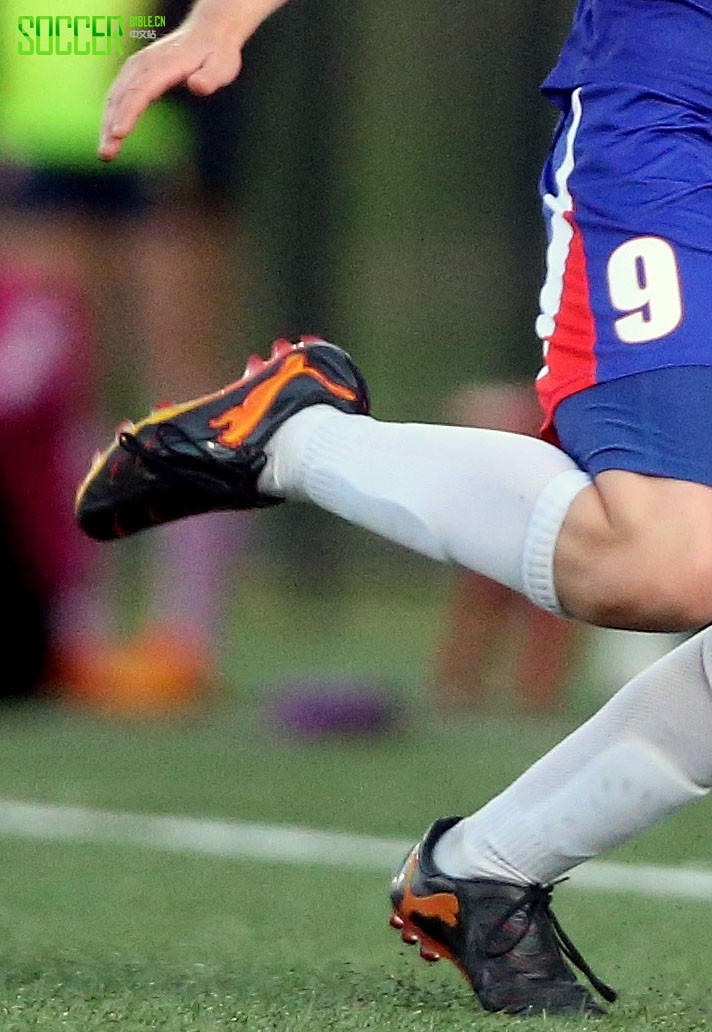 Louise Neville (Manly United) Puma PowerCat 1.10