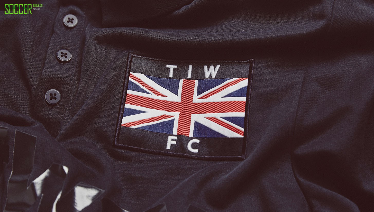 umbro-the-iron-works_0011_west-ham-tiwfc-4
