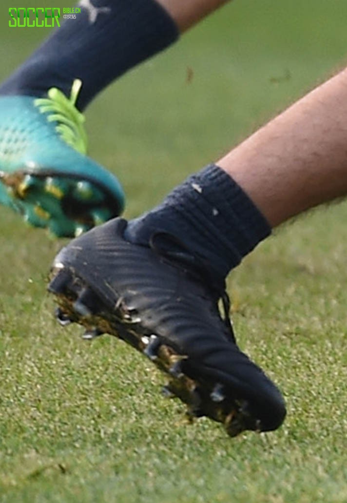 Matteo Darmian (Italy) Nike Tiempo Legend 7