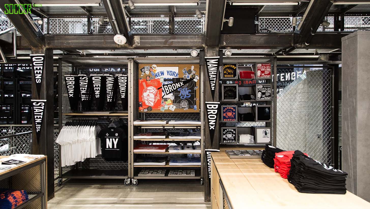 nyc-adidas-store-img3