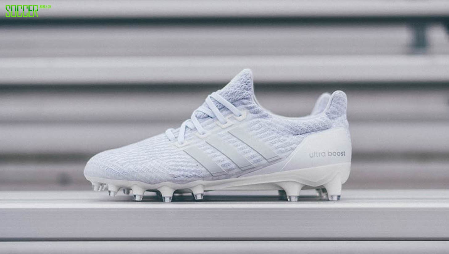 ӽͷ򳡣ϴ˹ Triple White UltraBOOST Ь