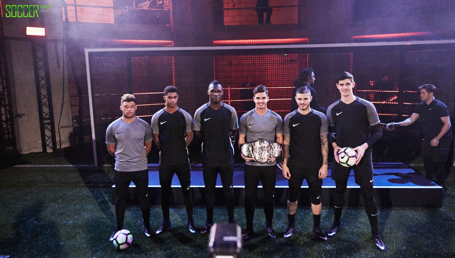 nike-strike-night_0035_strike-night-109