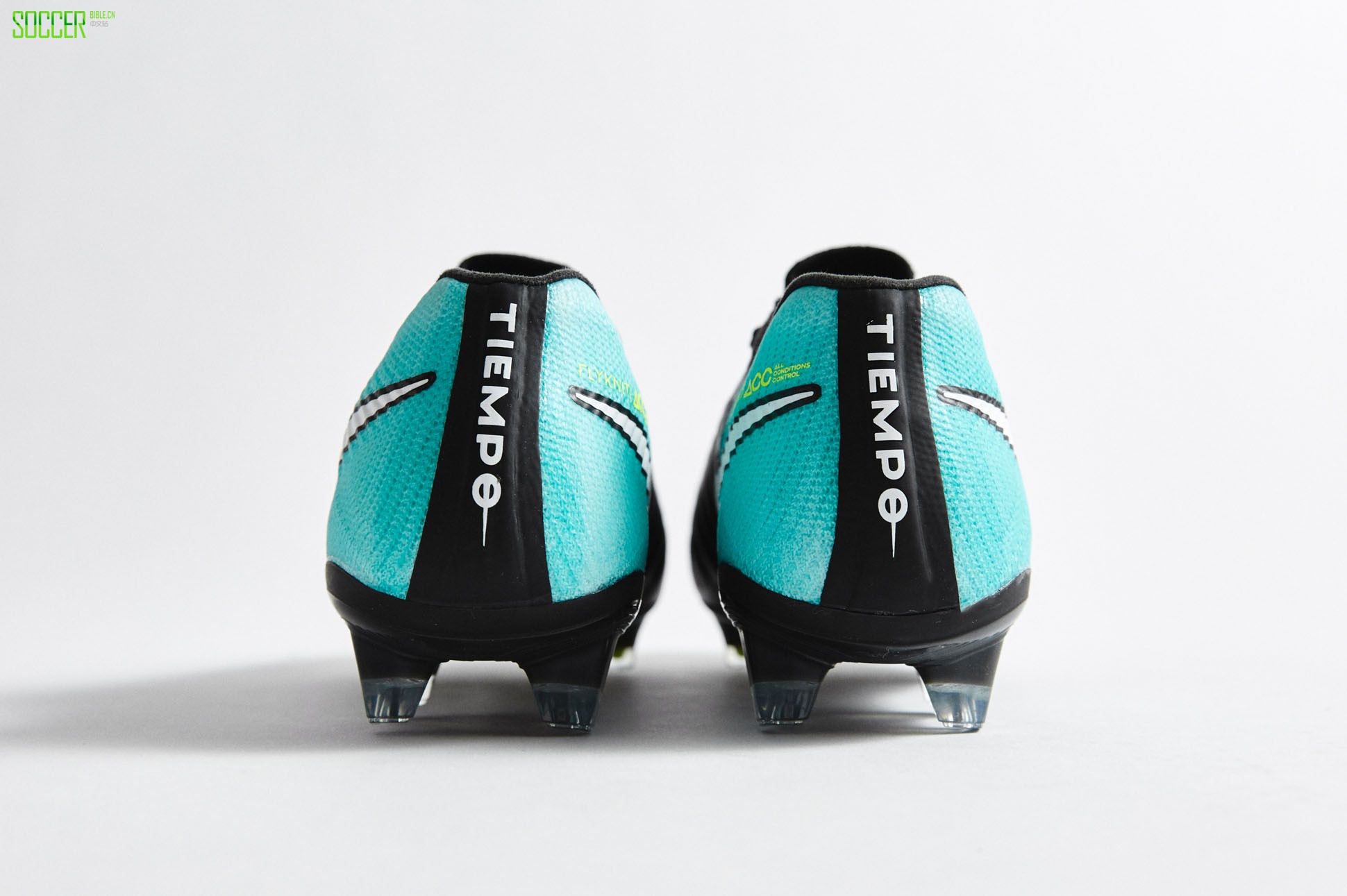 wmns-aqua-5