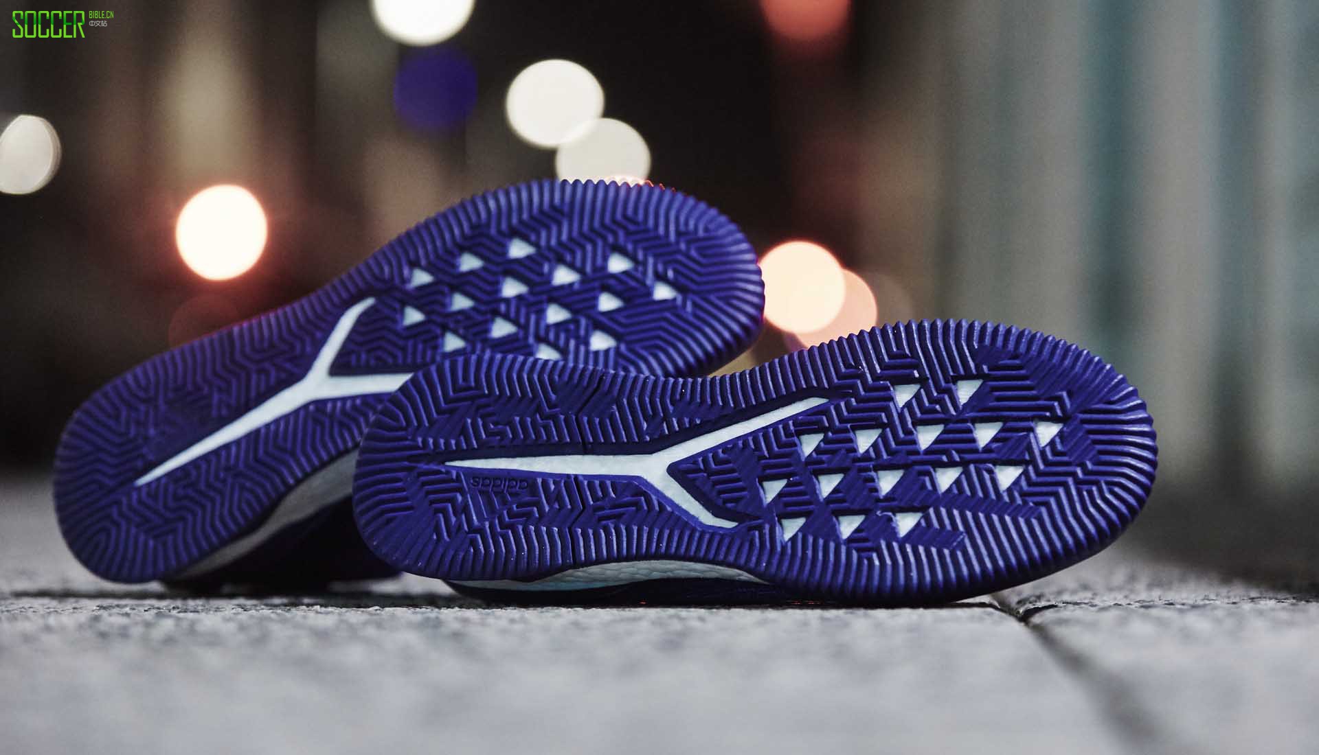 adidas Predator Tango 18+ UltraBoost“殒命”配色足球休闲鞋