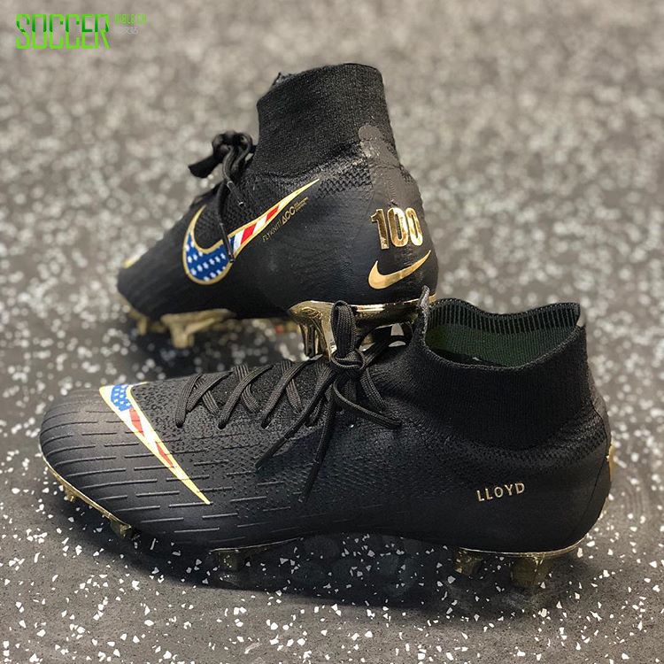 Nike纪念Carli Lloy为美国队攻入百粒进球推出定制款刺客足球鞋