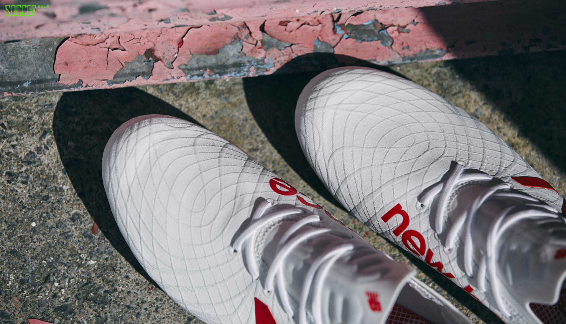 New Balance发布新系列足球鞋Tekela 1.0