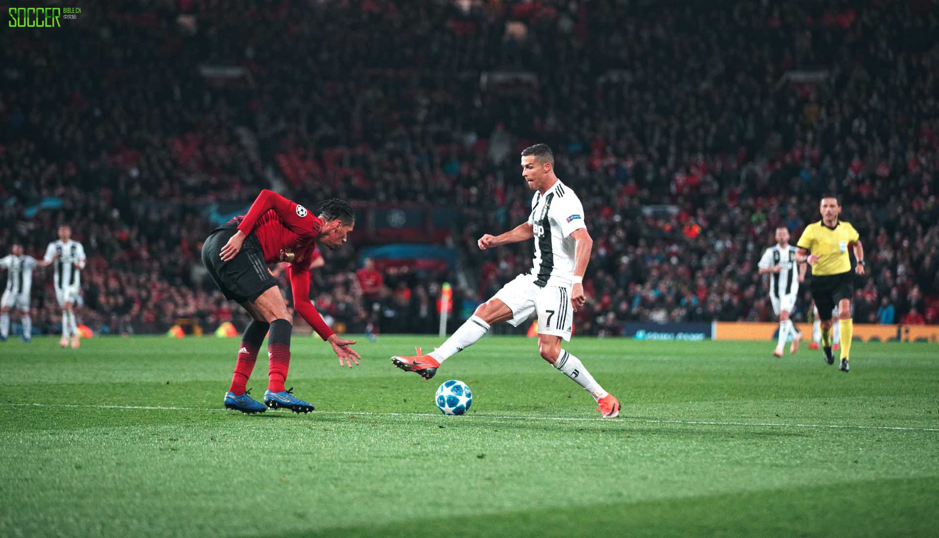 8-mufc-juve-framed-min