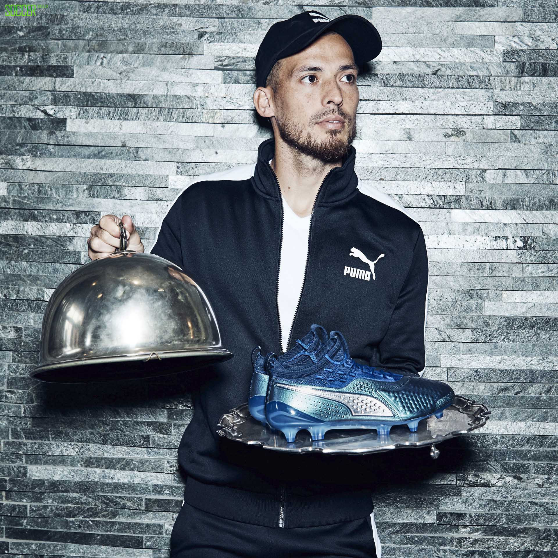 蓝月亮核心大卫·席尔瓦加入PUMA