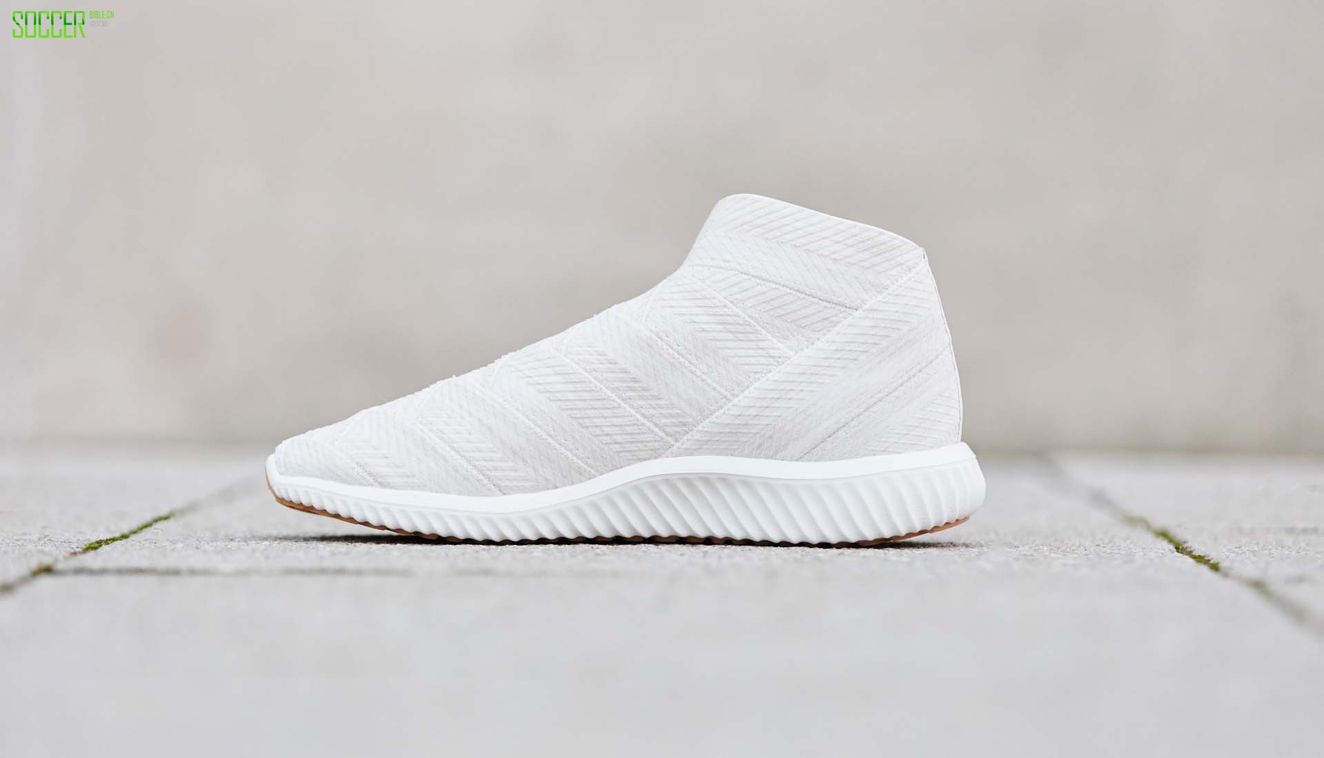 ϴ˹Nemeziz Tango 18+ װסɫ