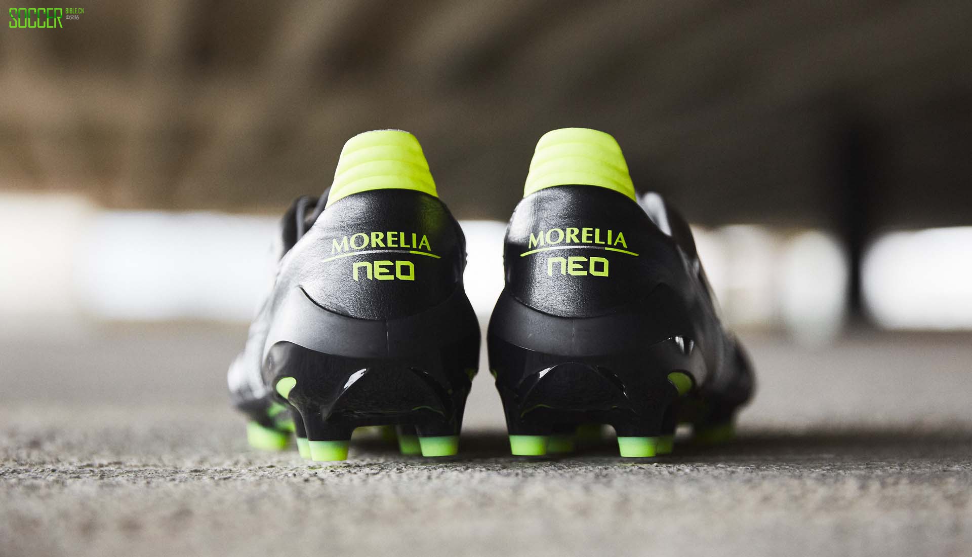 Mizuno Morelia Neo II “黑色/银色/黄色”新配色发布