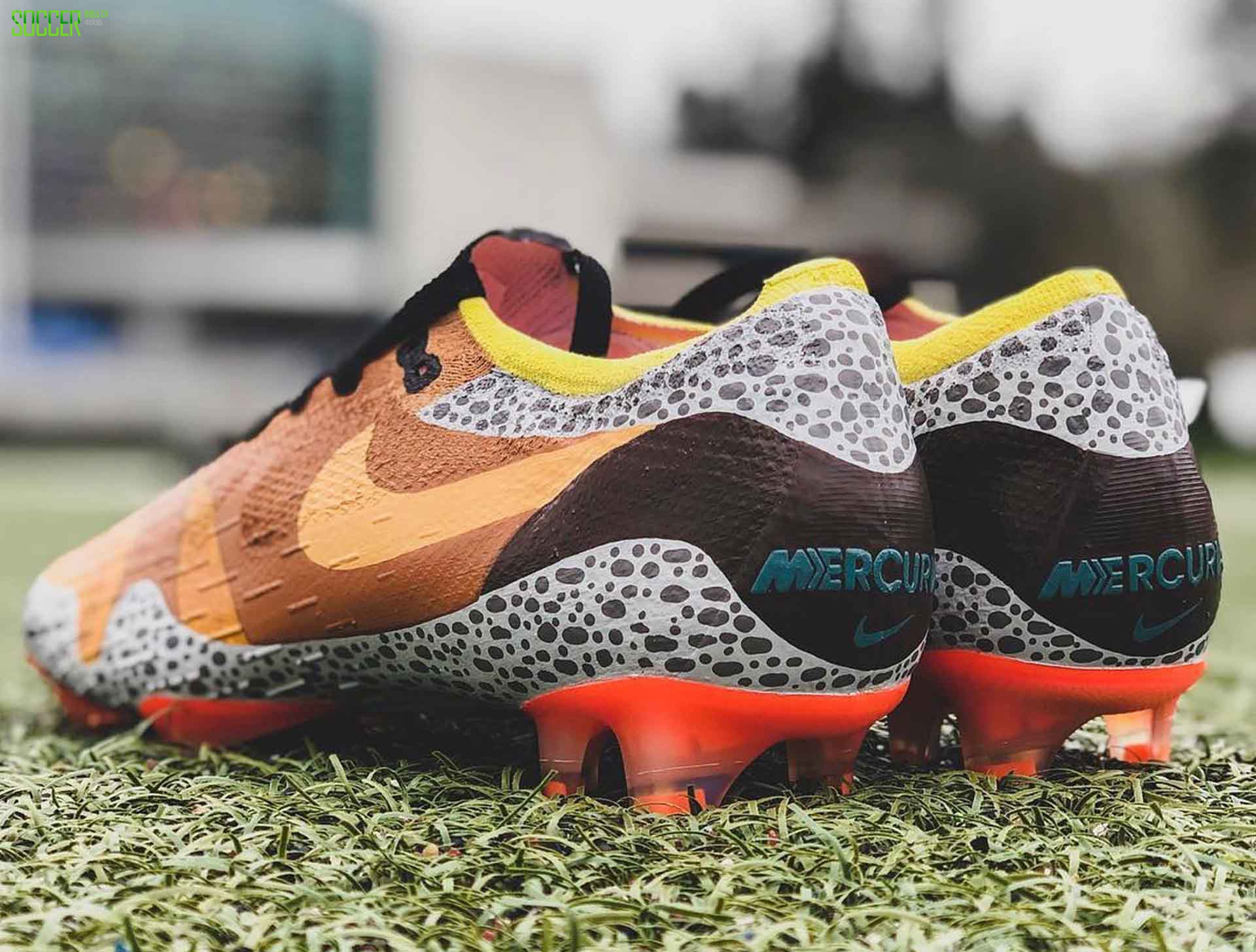 AdriansCustoms为Air Max Day发布特别Nike Mercurial Vapor