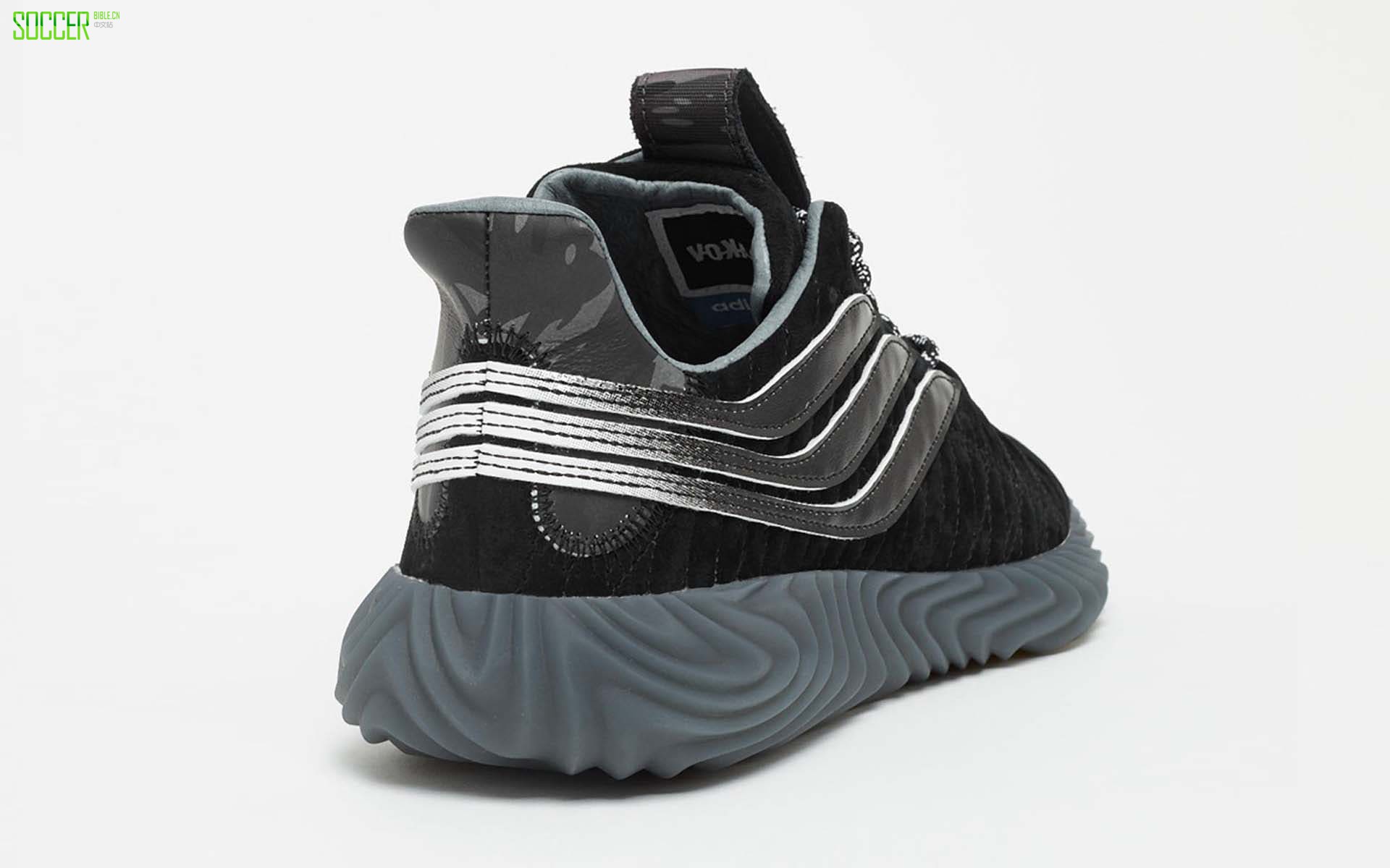Stormzy联名Adidas Sobakov运动鞋发布