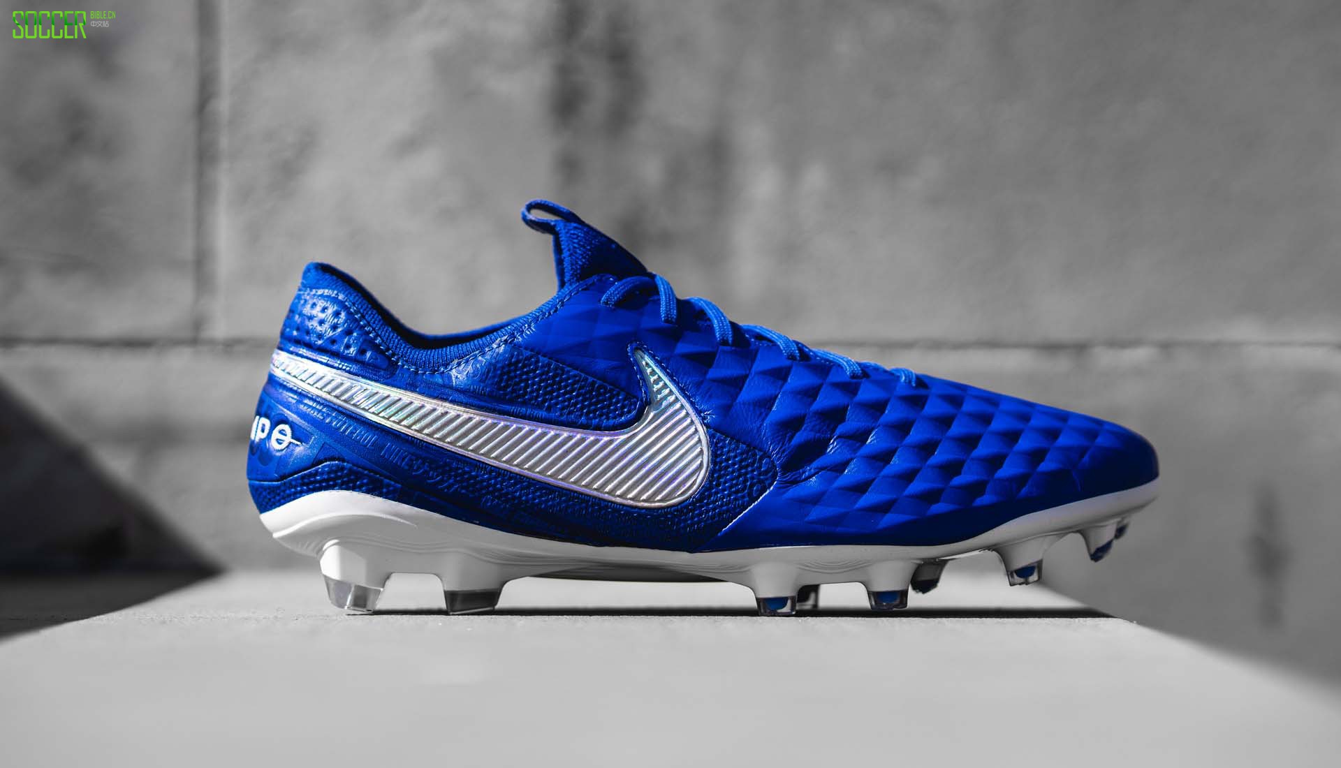 8-nike-tiempo-8-new-lights-min