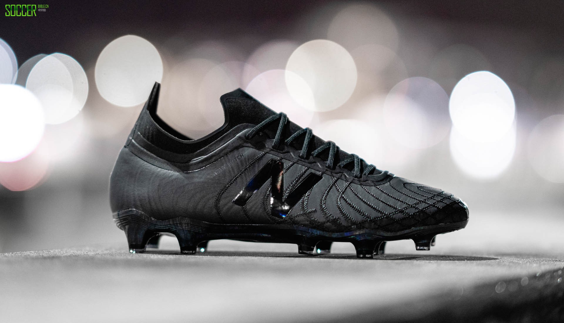 new-balance-blackout-5