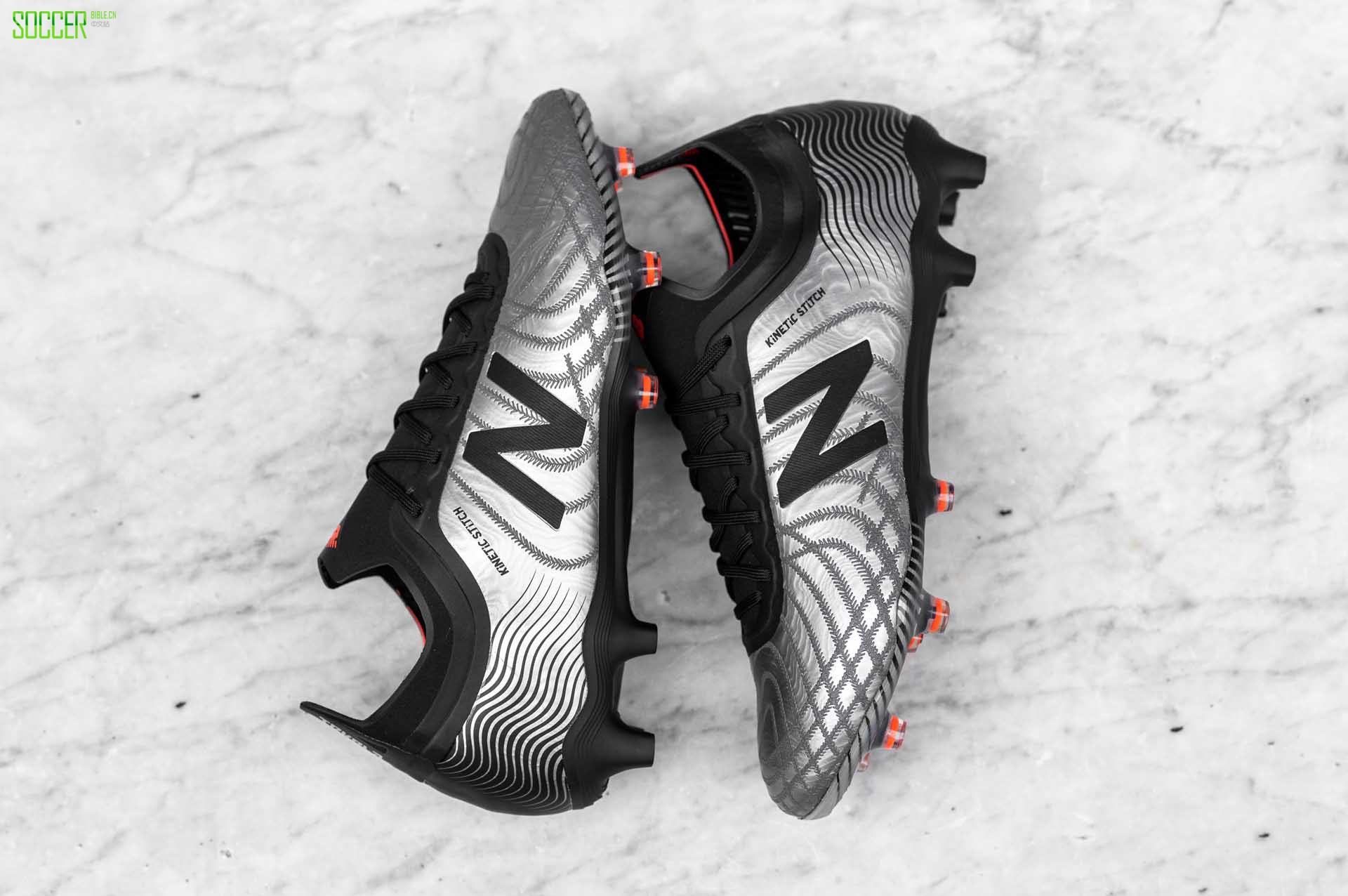 New Balance 发布“Pitch Control”版本Tekela V2